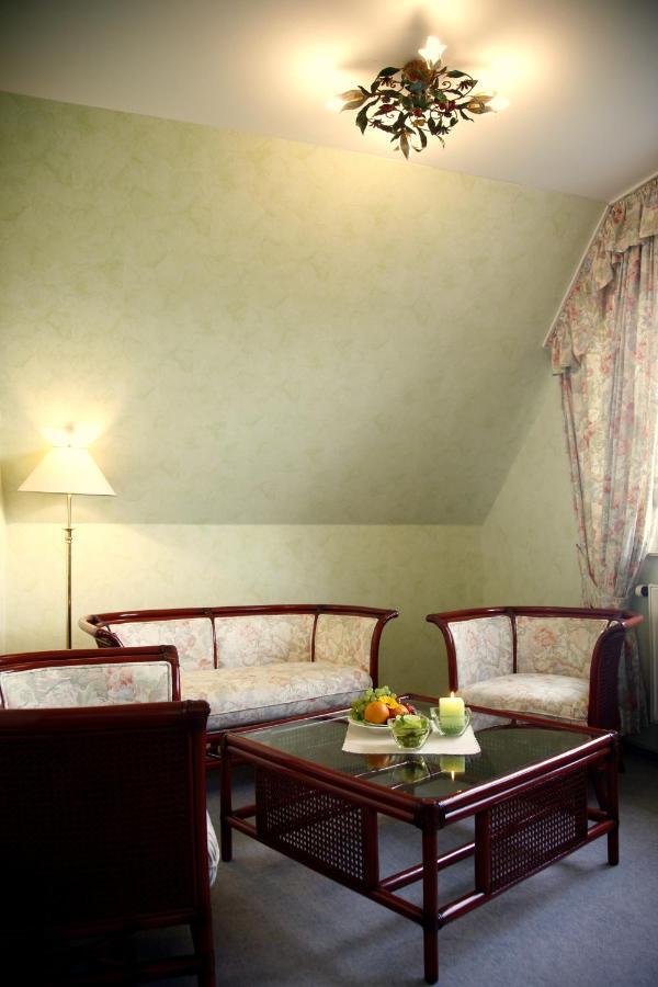 Hotel-Restaurant Zum Landgraf Wartmannsroth Chambre photo